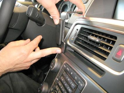 Volvo S60 11-15, Na środku