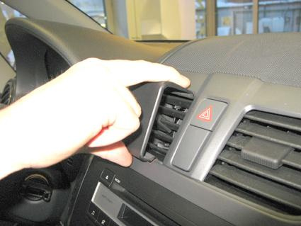 Suzuki SX4 11-15, wyśrodkowany