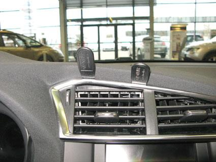 Citroen C4 II 11-15, wyśrodkowany