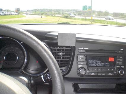 Kia Optima 11-14, Wyśrodkowany