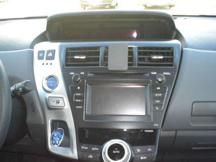 Toyota Prius + 12-15, Wyśrodkowany