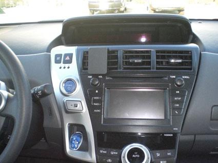 Toyota Prius + 12-15, Wyśrodkowany