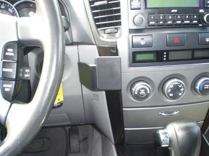 Kia Sorento 02-07, Wyśrodkowany