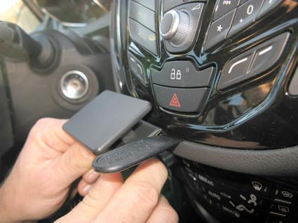 Ford B-Max 13-15, wyśrodkowany