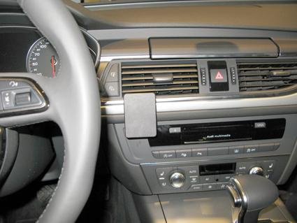 Audi A6 11-15, środek
