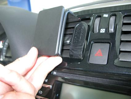 ProClip uchwyt montażowy Nissan Micra 14-15, wyśrodkowany