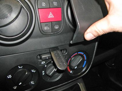 Fiat Fiorino 08-15, Wyśrodkowany