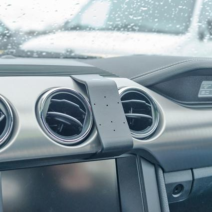 Brodit ProClip Uchwyty montażowe Ford Mustang 15-15, Wyśrodkowany