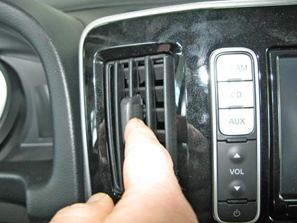 Brodit ProClip Uchwyty montażowe Nissan NV200 15-15, Wyśrodkowany