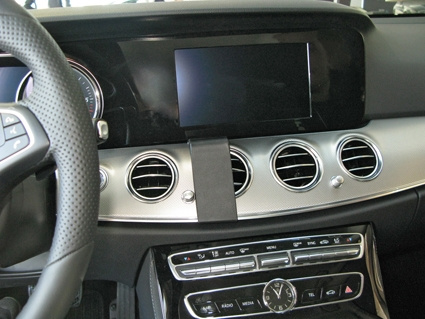 Brodit ProClip, Mercedes Benz E-Class, Sedan/Stationwagon 17
