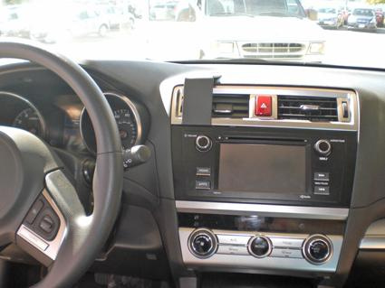 Subaru Outback 15-15, wyśrodkowany