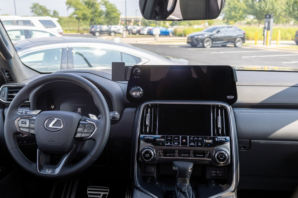 Brodit ProClip, Lexus LX Seria 22-