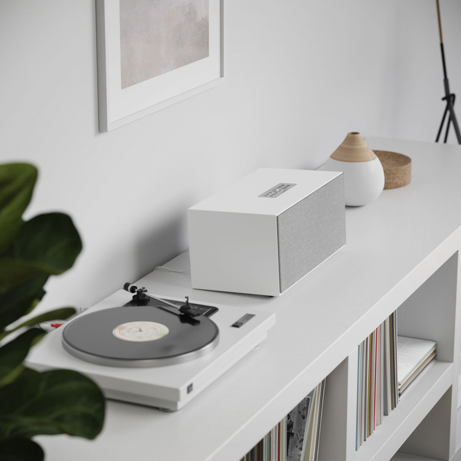 Audio Pro C20 głośnik z AirPlay 2, HDMI i więcej, biały