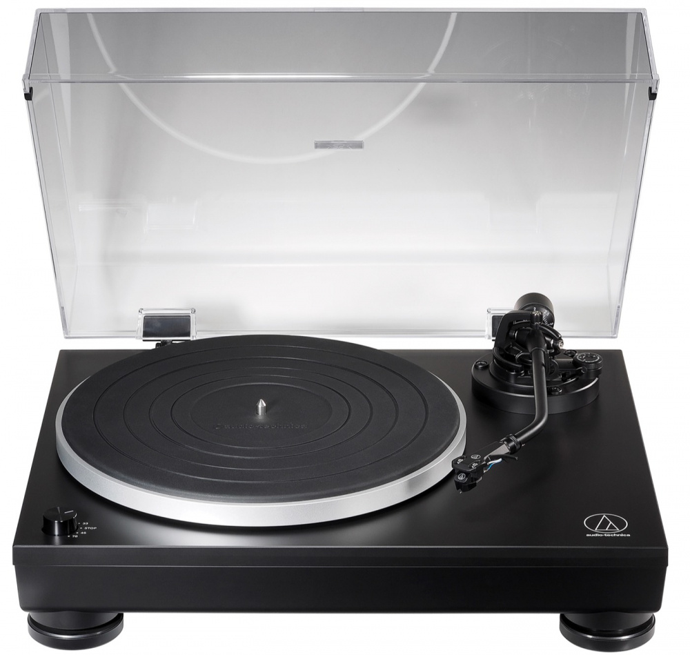 Audio Technica AT-LP5X z zamontowaną fabrycznie wkładką AT-VM95E