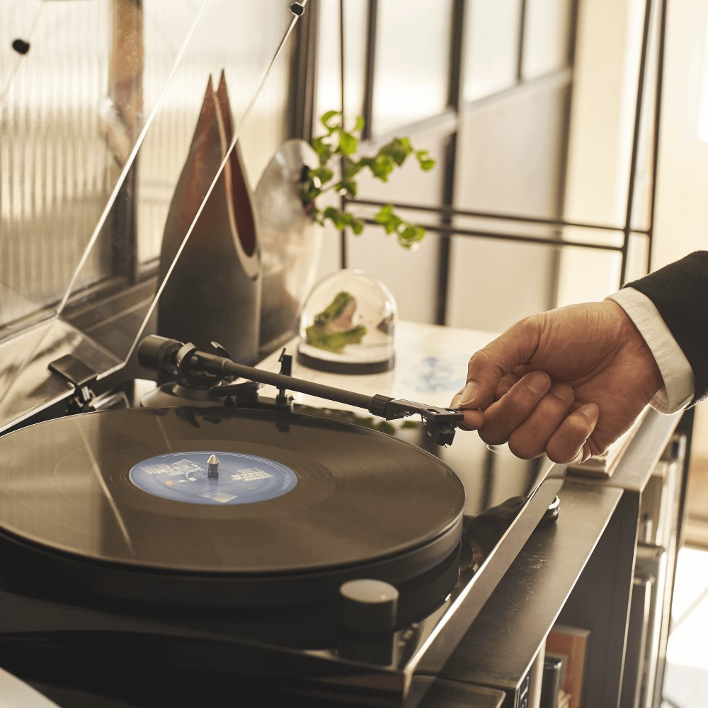 Gramofon Audio-Technica AT-LPW50PB z wkładką AT-VM95E, czarny