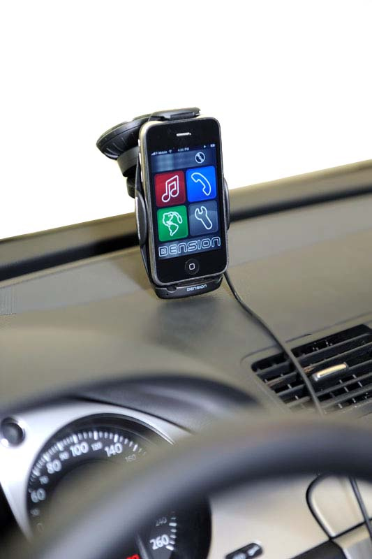 Dension IPH1CR0, dok iPhone