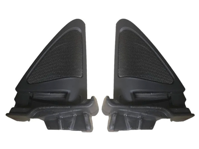 Oryginalna listwa wysokotonowa BMW F32/F33/F36 2013-2020, para