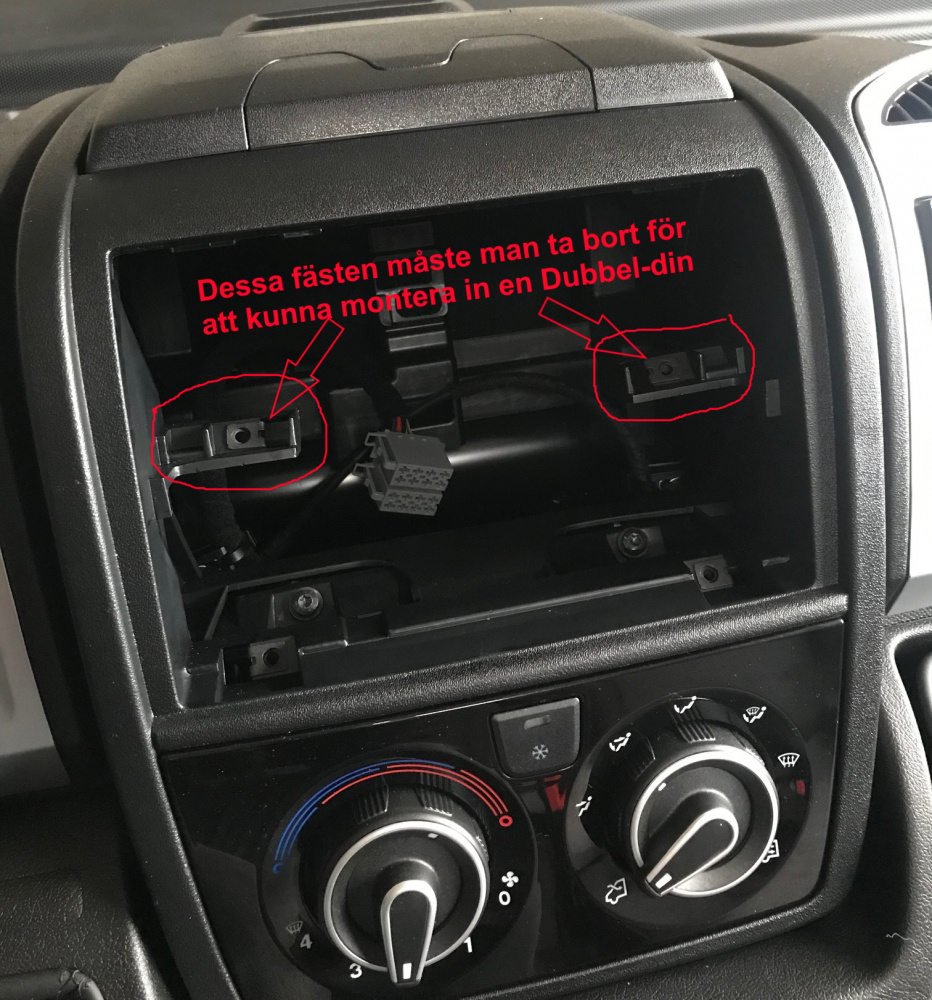 Ramka montażowa pianolack 2-DIN Citroen/Fiat/Opel/Peugeot