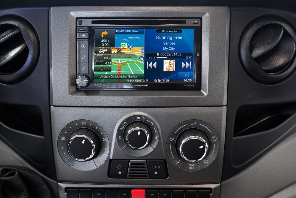 Ramka montażowa 2-DIN Iveco Daily, ciemnoszara