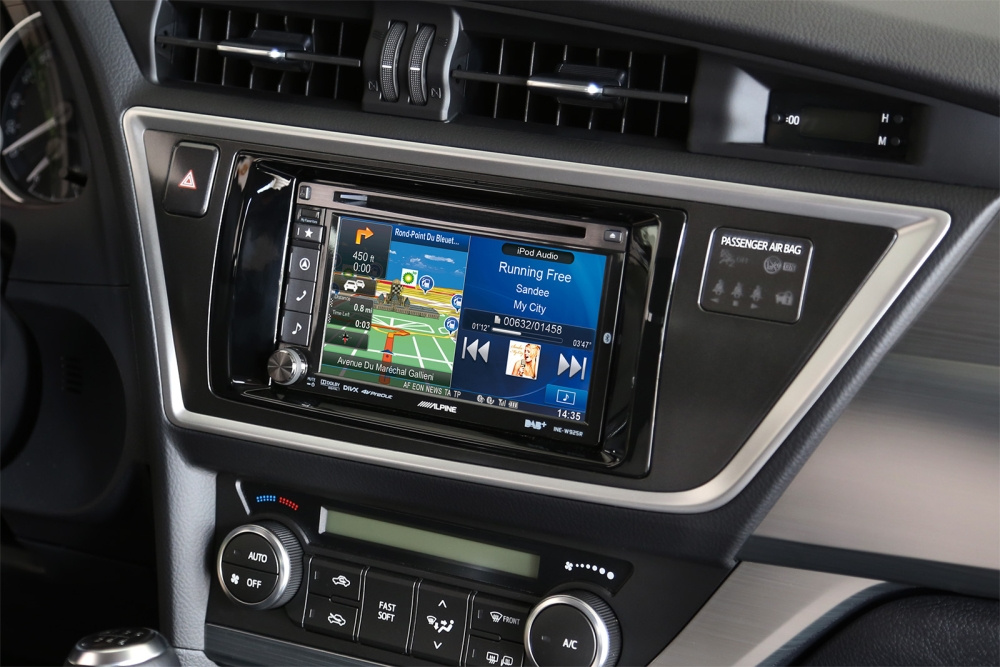 Ramka montażowa 2-DIN Toyota Auris, piano black