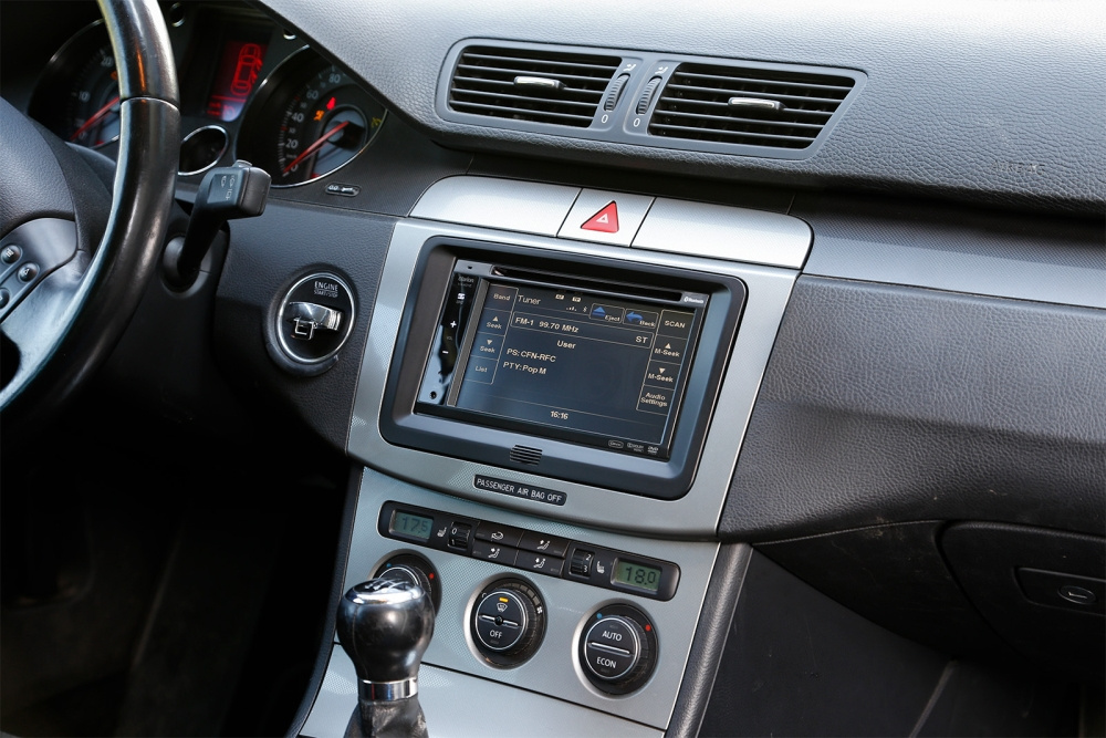 Ramka montażowa 2-DIN Seat/Skoda/VW, czarna
