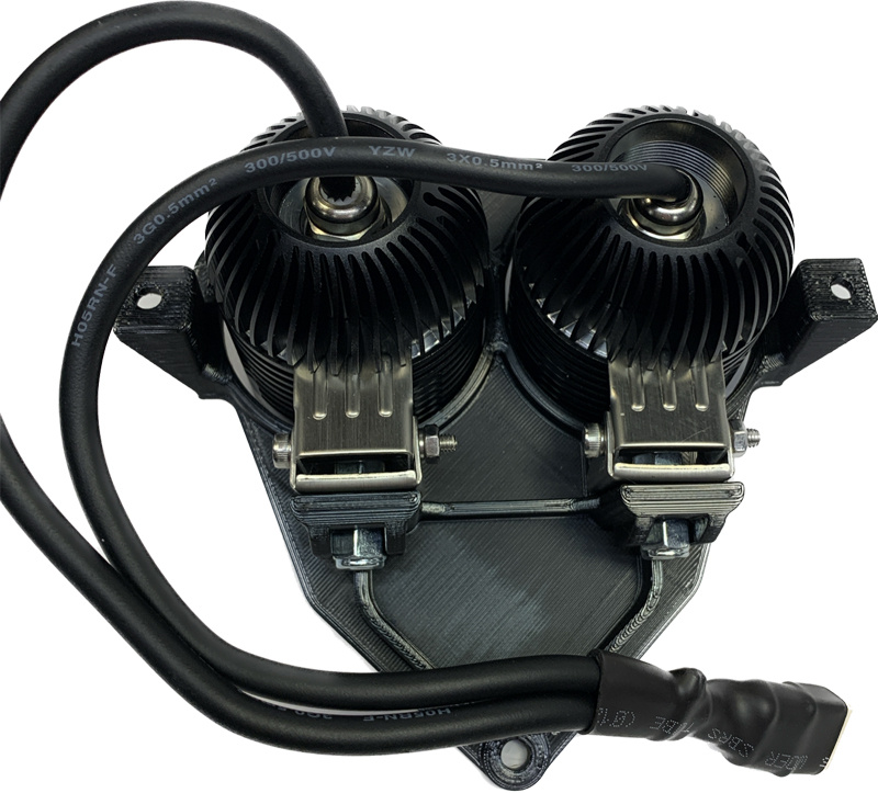 Uchwyt lampy Beta 2020-2026 4-suw, NIZLED 2xR40DRL zimna biel (80w) bez osłony
