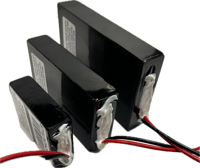 Akumulator Li-ion 12,6 V (11,1) 3,5 Ah z BMS, (akumulator do lampy E30 (E30F))