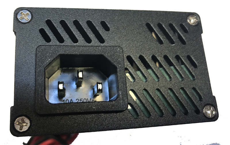 Ładowarka miseczkowa Li-ion 8 A 11,1/12,6 V do akumulatora do (E30/E60 lampy)