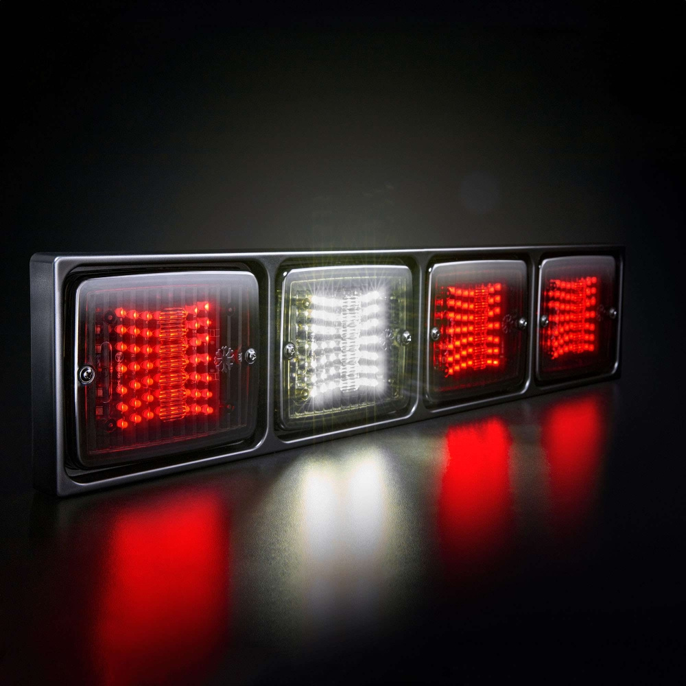 Strands Ize LED Frame 4x square