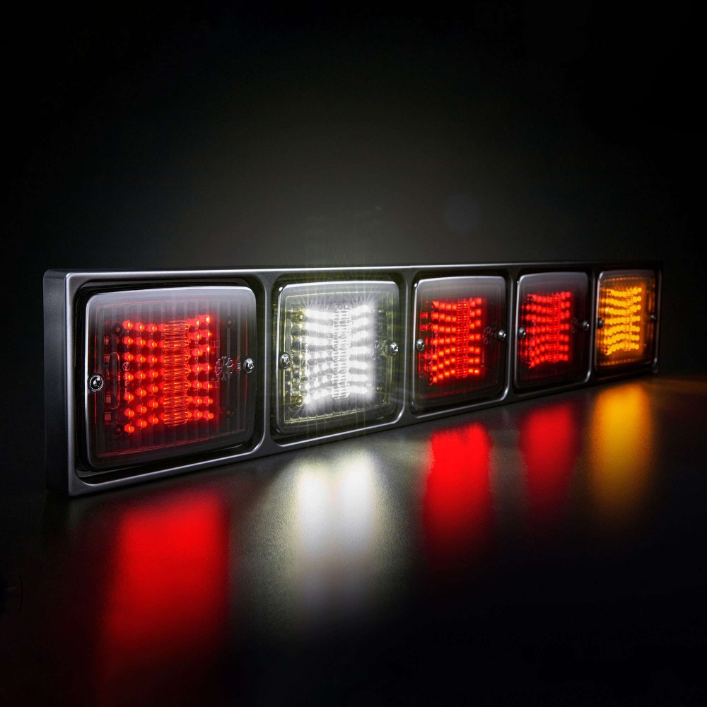Strands Ize LED Frame 5x square