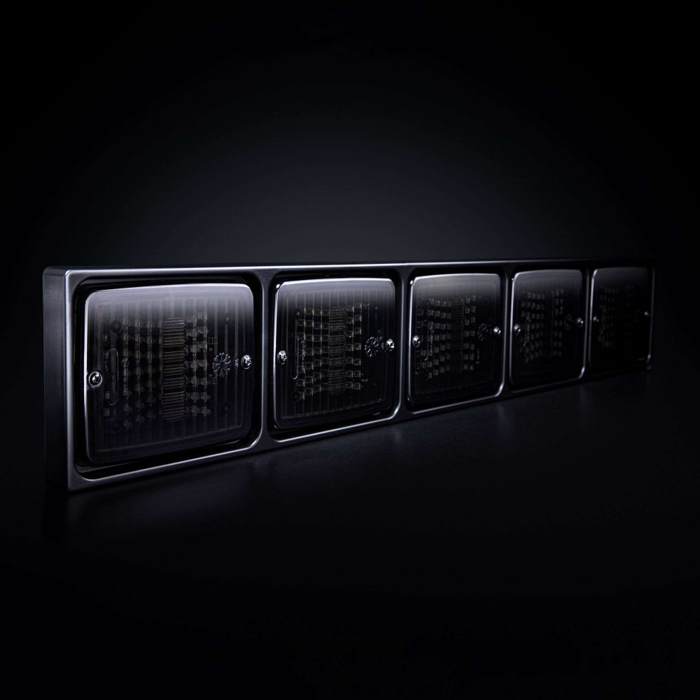 Strands Ize LED Frame 5x square