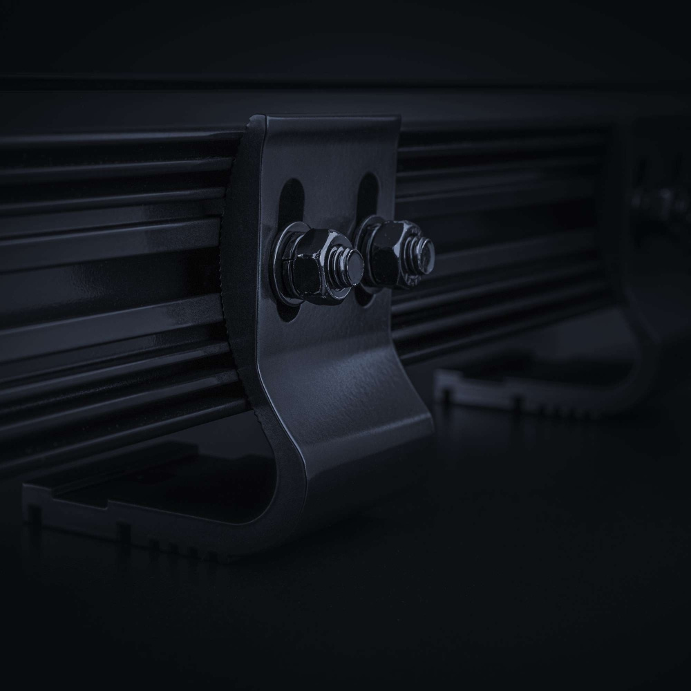 Strands Siberia Outlaw Udx LED bar 12