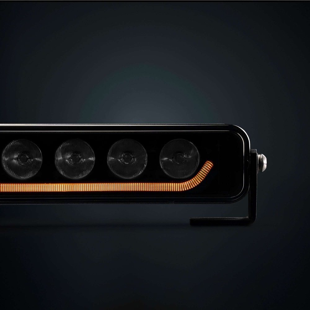 Strands Dark Knight Identity LED bar 20