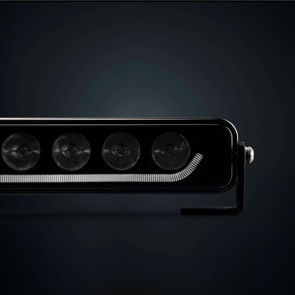 Strands Dark Knight Identity LED bar 20