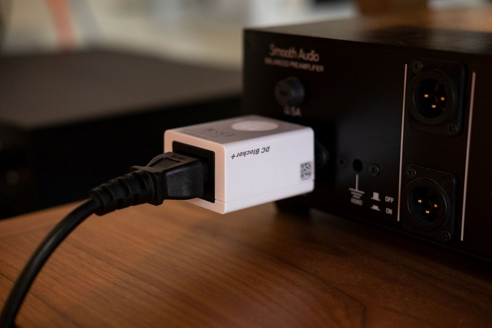 iFi Audio DC Blocker Plus, eliminator składowej stałej