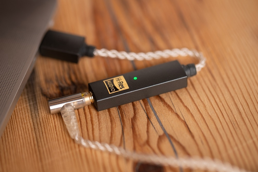 iFi Audio GO Link, kompaktowy wzmacniacz słuchawkowy Hi-Res