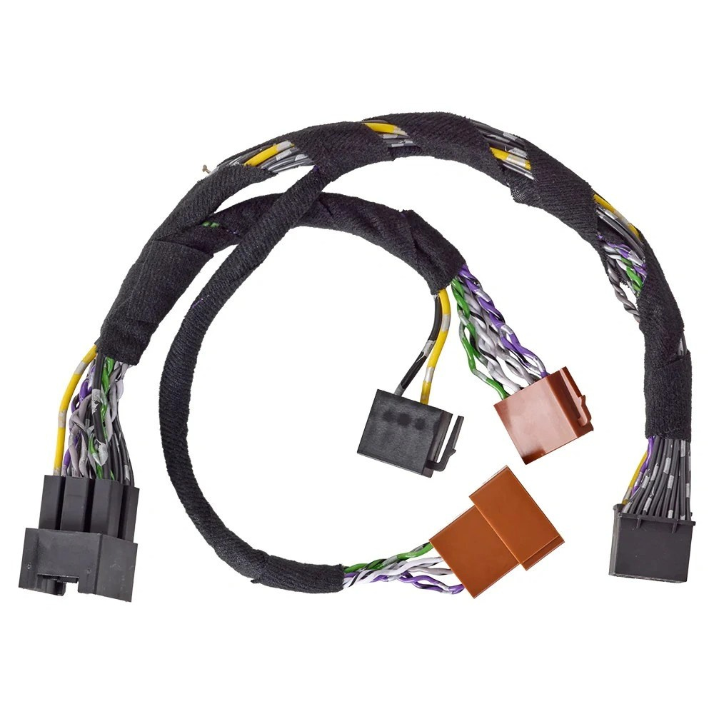 Zestaw Plug & Play DLS PE4.8DA, Ford Sync 3 2018–, 32-pin