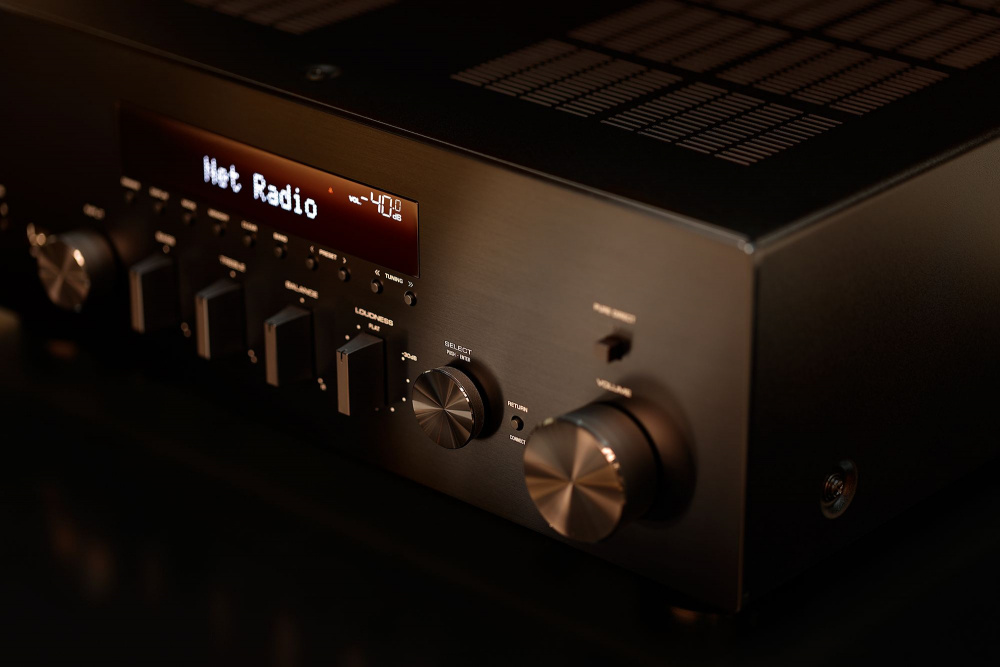 Yamaha R-N600A i DLS Flatbox D-One, zestaw stereo